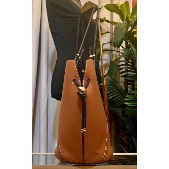 Tory Burch Leather Brown Shoulder Tote Bag with Spaghetti Straps - Picture 5 of 11